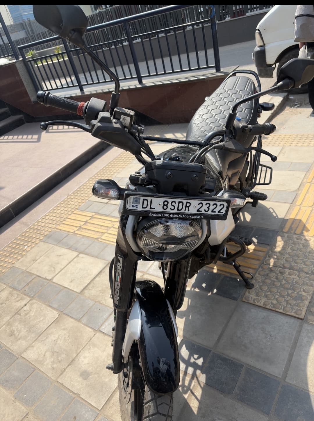 Freedom 125 cng